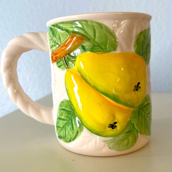 Shafford Fruit De Jour Pear Mug Cup 12 Oz (Apple not available) - Picture 2 of 3